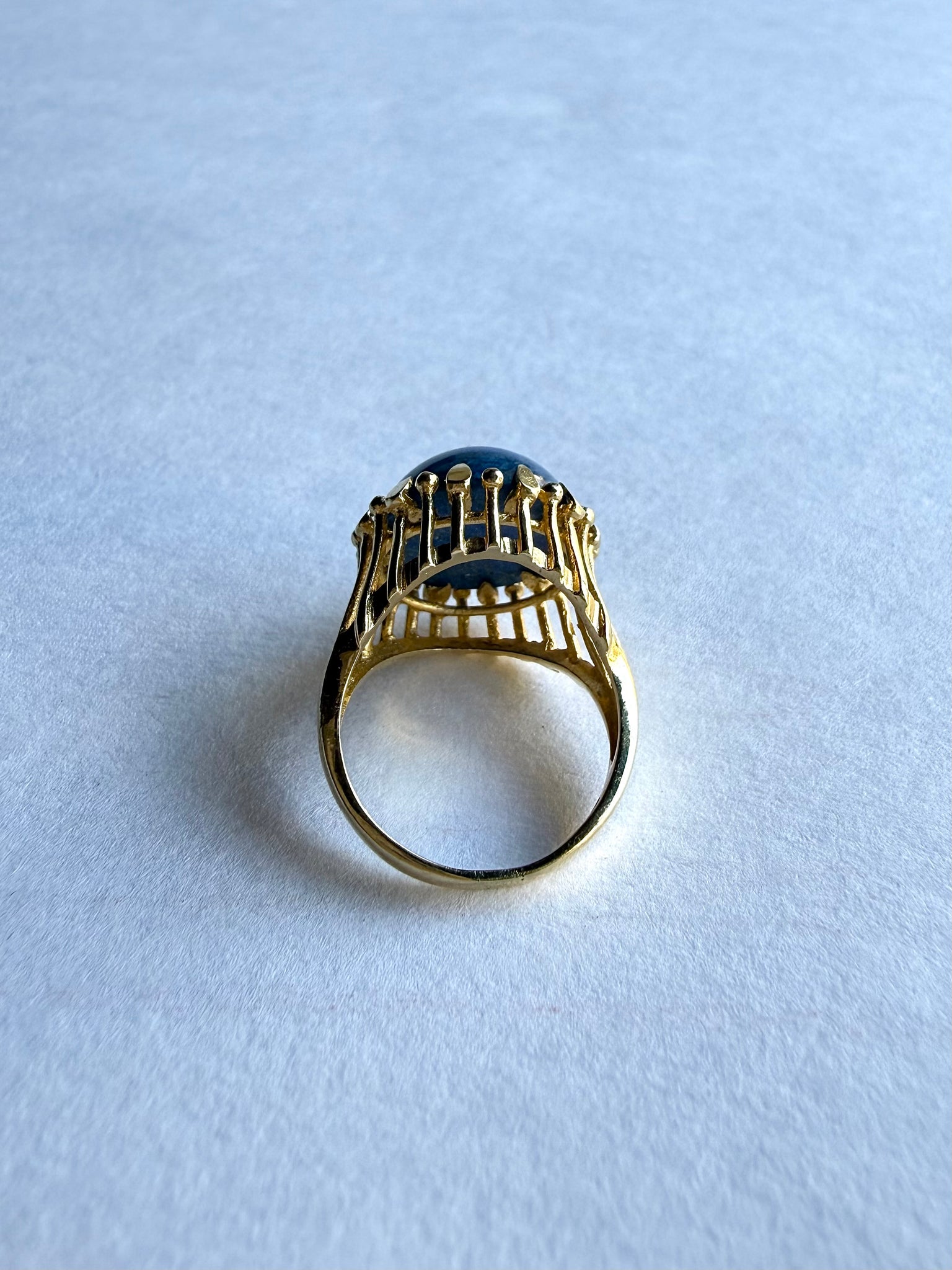 Vintage Lapis Azul Gold Ring
