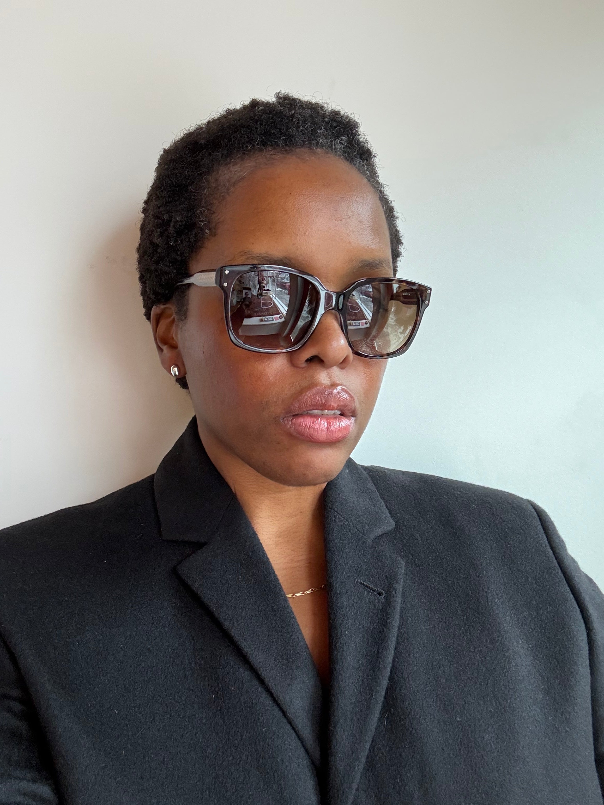 Bottega Veneta Model BV0045S Tortoise Polarized Sunglasses Bottega Veneta BV1035S 002 Tortoiseshell Cat Eye Sunglasses  main image 3