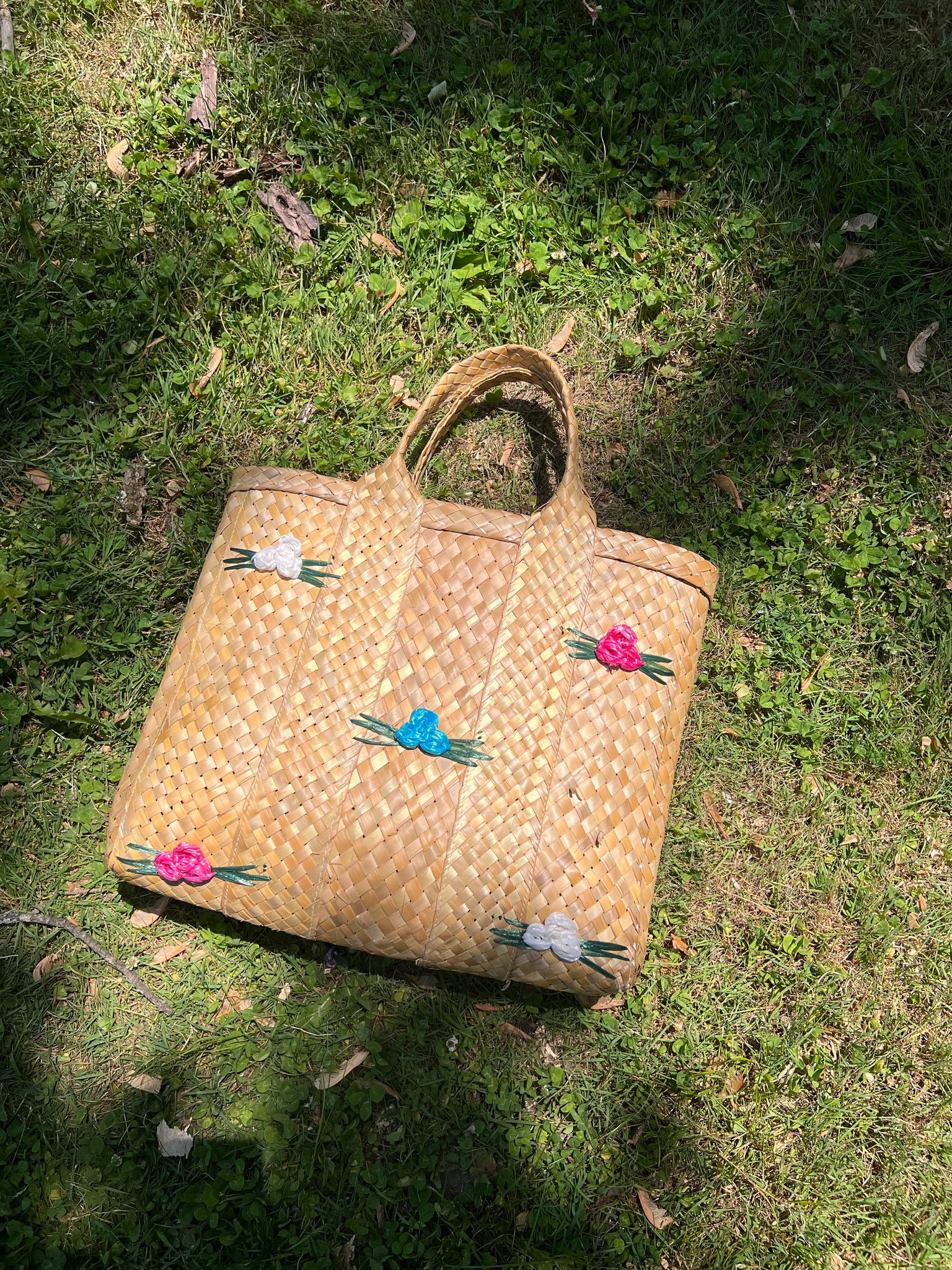Straw Floret Tote