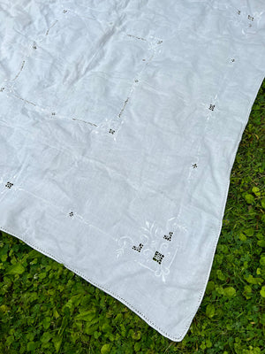 White Cotton Embroidered Table Cloth